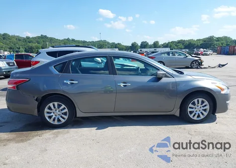 2015 Nissan Altima 2.5 S из США, поврежденный, VIN 1N4AL3AP4FC153440